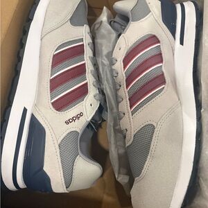 Adidas Men's Gray and Maroon Sneakers